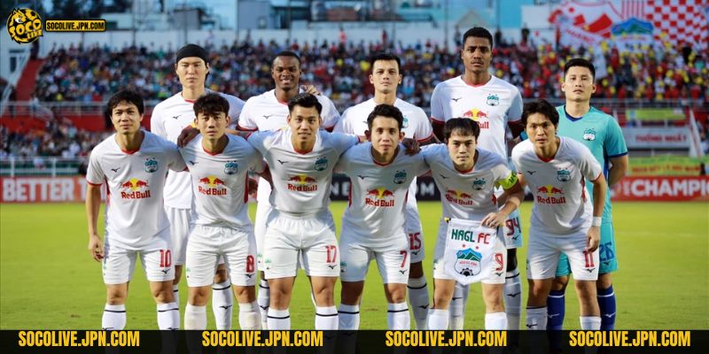 Tuy vẫn còn nhiều hạn chế nhưng V-League vẫn mang sức hút đặc biệt với người hâm mộ Việt Nam